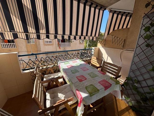 Apartamento en venta en Torrevieja, Playa de los locos photo 0