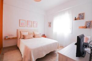 Piso en venta en Almería, Los angeles photo 0