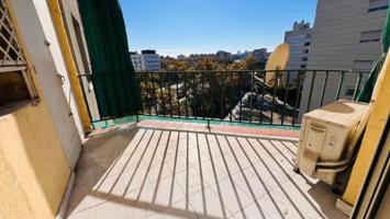 Piso en venta en Badalona, Sant Roc photo 0