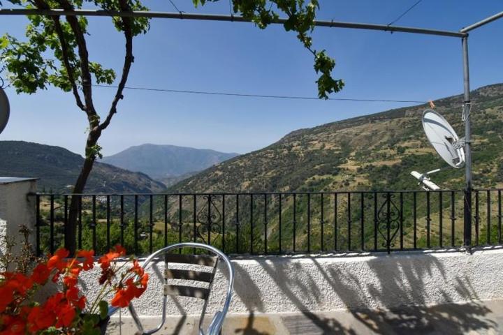 Casa en venta en Capileira, South of spain photo 0