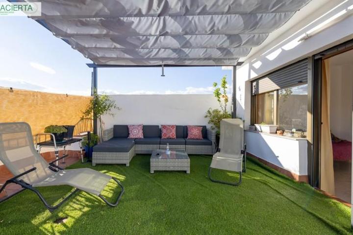 Aticos en venta en Armilla, Armilla photo 0