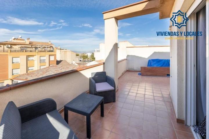 Atico Duplex en venta en Churriana de la Vega, CHURRIANA photo 0