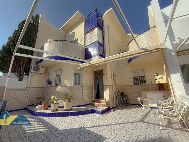 Chalet en venta en Torrevieja, Paraje natural photo 0