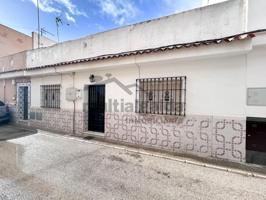 Casa en venta en Jerez de la Frontera, Avda. Caballero Bonald - San José Obrero - Guadalc photo 0