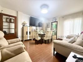 Casa en venta en Utrera photo 0