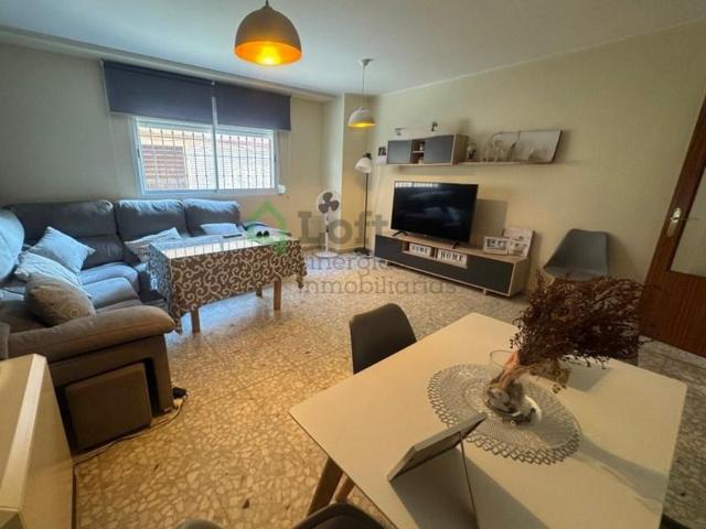 Piso en venta en Badajoz photo 0