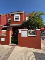 Bungalow en venta en Bollullos de la Mitación, Andalucia photo 0