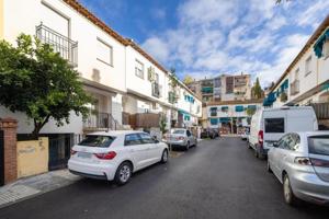 Adosada en venta en Huétor Vega, Zona metropolitana photo 0