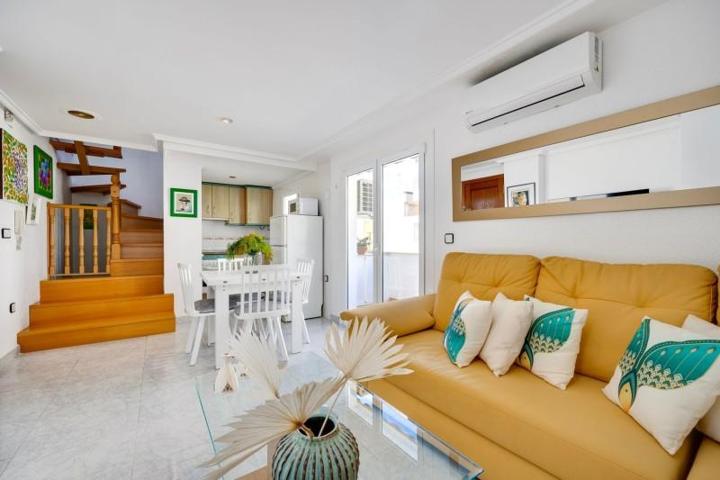 Piso en venta en Torrevieja, Baix Segura photo 0