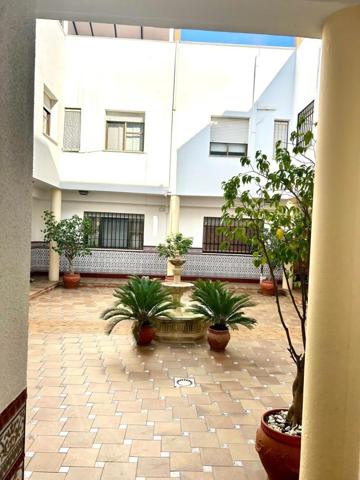 Adosada en venta en Córdoba, Casco Antiguo photo 0
