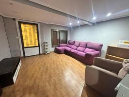 Casa en venta en Puebla de Alfindén photo 0