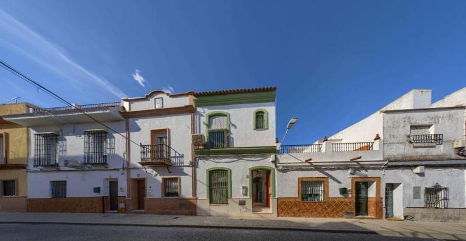 Casa en venta en Camas, Andalucia photo 0