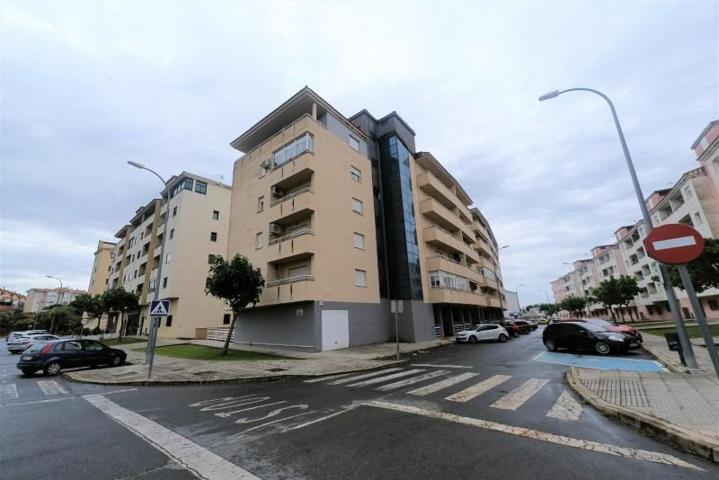 Local comercial en venta en Plasencia, Avenida de salamanca photo 0