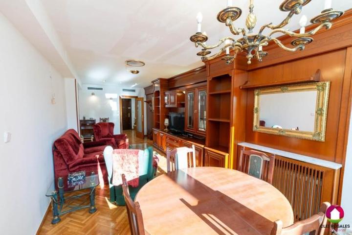 Piso en venta en Zaragoza, Bombarda - Monsalud photo 0