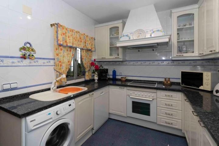 Casa en venta en Talavera la Real, Extremadura photo 0