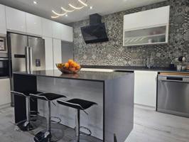 Chalet en venta en Esparreguera, Mas den Gall photo 0