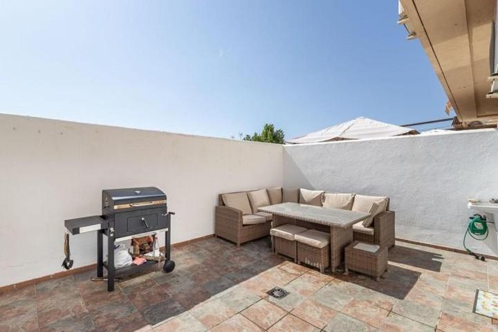 Adosada en venta en Ogíjares, Entrada de Ogijares photo 0