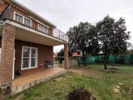 Chalet en venta en Pioz, LA ARBOLEDA photo 0