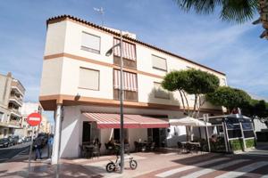 Edificio en venta en Oropesa del Mar, Pueblo photo 0