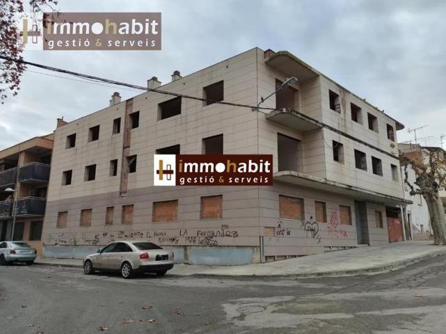 Edificio en venta en Les Borges Blanques, La font 24 photo 0