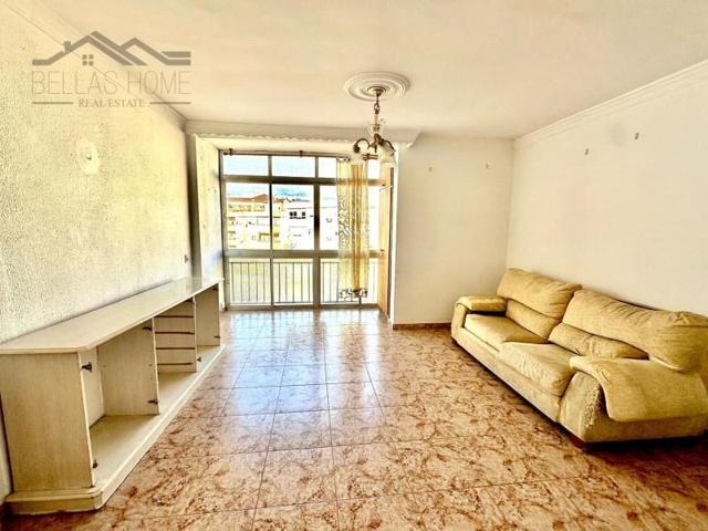 Piso en venta en Estepona photo 0