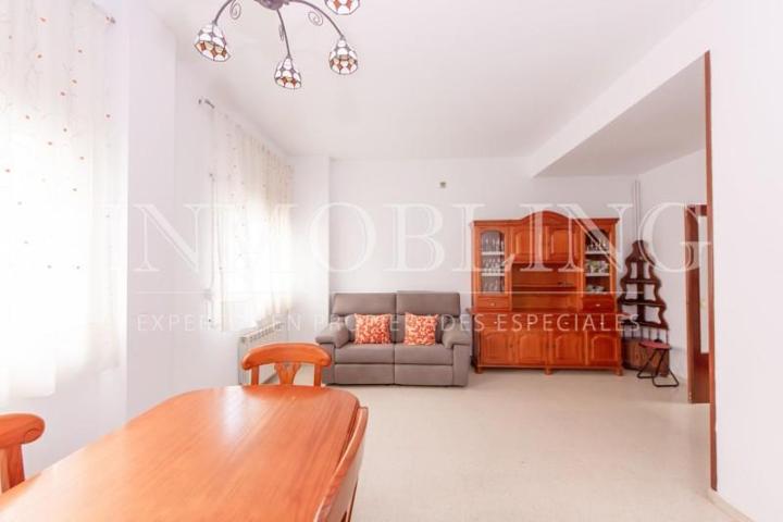 Planta baja en venta en Argentona, Centro photo 0