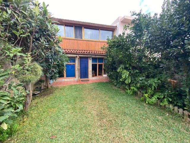 Adosada en venta en Algeciras, San García photo 0