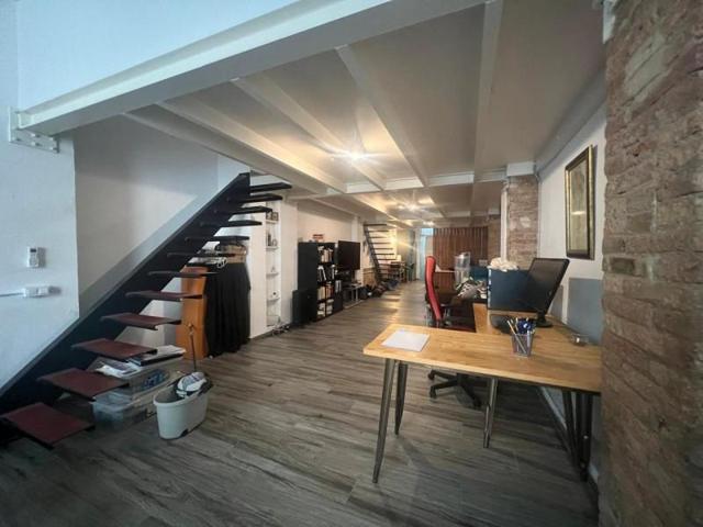 Duplex en venta en Barcelona, Carrer de Blesa, 08004 photo 0