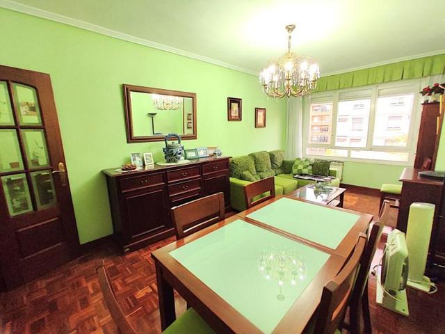 Piso en venta en Vitoria-Gasteiz, Lakua-arriaga photo 0