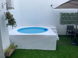 Planta baja en venta en Cádiz, Centro photo 0