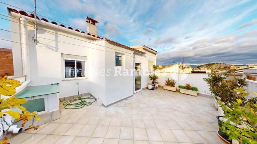 Casa en venta en Santa Margarida de Montbui, BARRI LA PONDEROSA photo 0