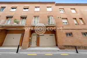 Adosada en venta en Reus, Mestral photo 0