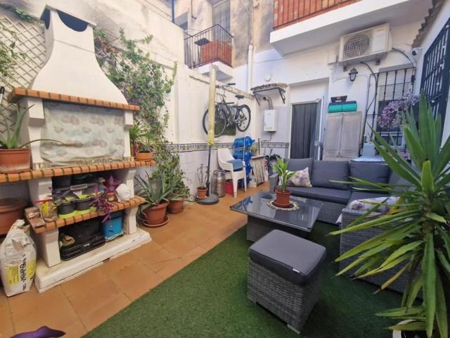 Planta baja en venta en Paterna, Campamento photo 0