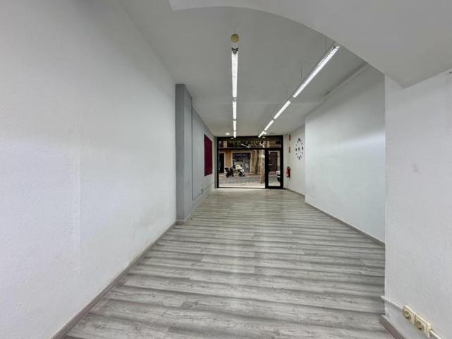 Local comercial en venta en Barcelona, La Dreta de lEixample photo 0