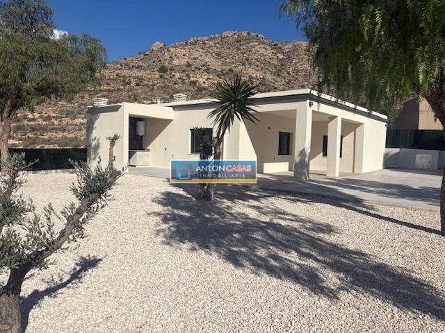 Chalet en venta en Aspe, Aspe photo 0