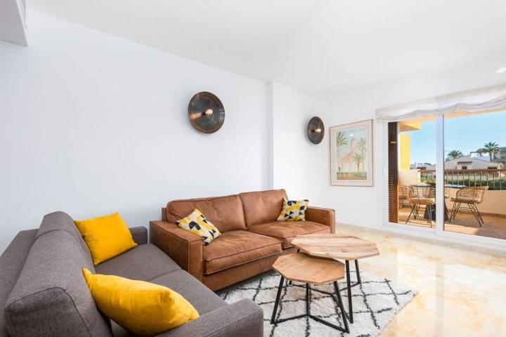 Piso en venta en Torrevieja, Baix Segura photo 0