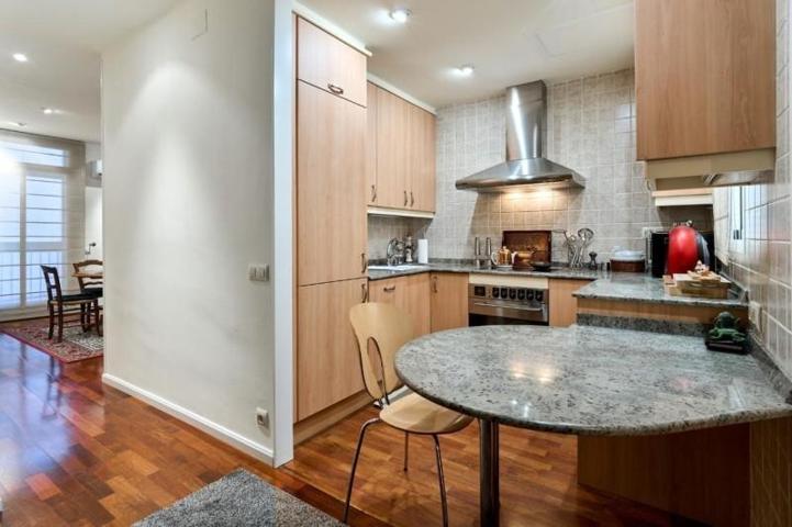 Piso en venta en Barcelona, La Nova Esquerra de lEixample photo 0