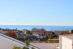 Chalet en venta en Nerja, Mirto photo 0