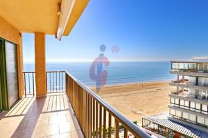 Apartamento en venta en Guardamar del Segura, Playa photo 0