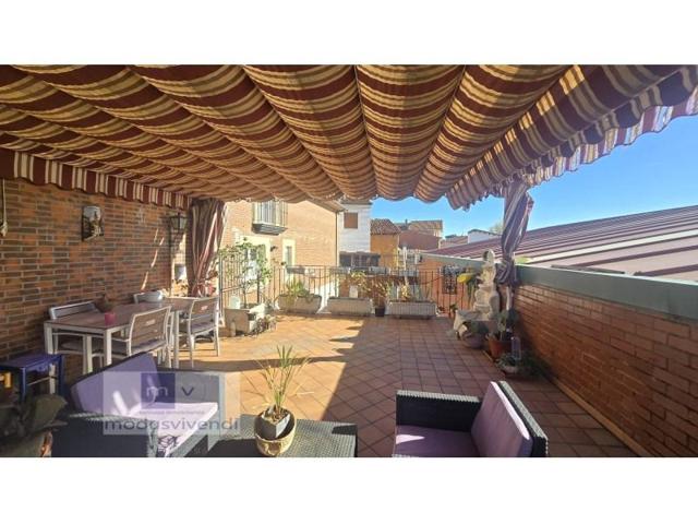 Casa en venta en Valverde de la Virgen photo 0