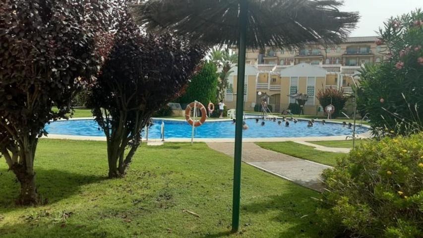 Apartamento en venta en Lepe, Islantilla - Playa photo 0