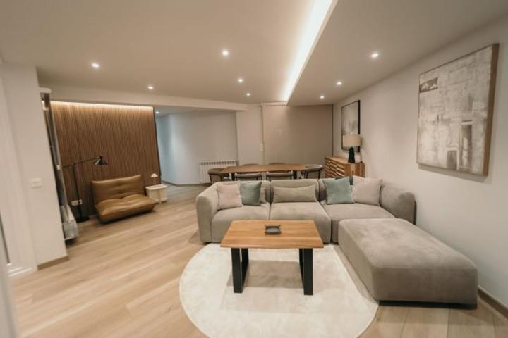 Piso en venta en Oviedo, Gascona photo 0