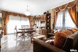 Casa en venta en Sabadell, Can Rull photo 0