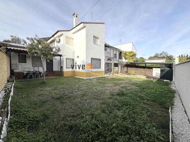 Bungalow en venta en Mairena del Aljarafe, Ciudad Expo photo 0