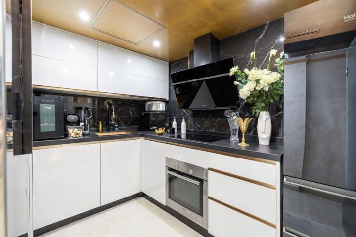 Piso en venta en Granada, Centro photo 0