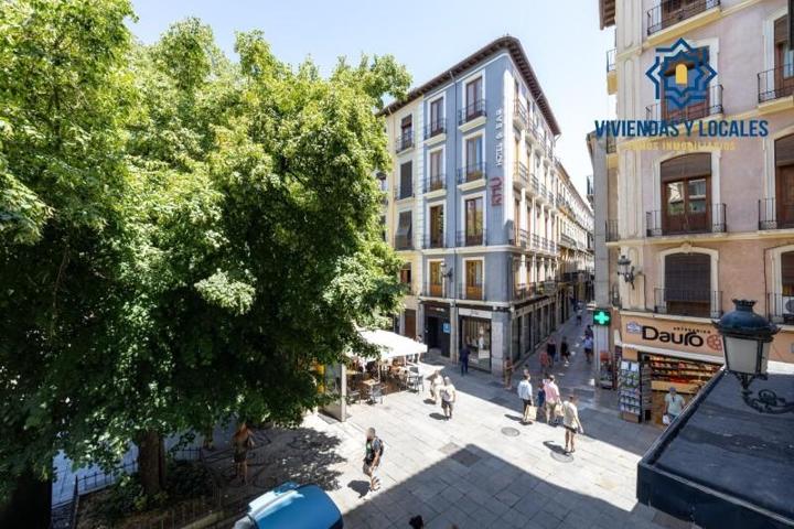 Piso en venta en Granada, Centro photo 0