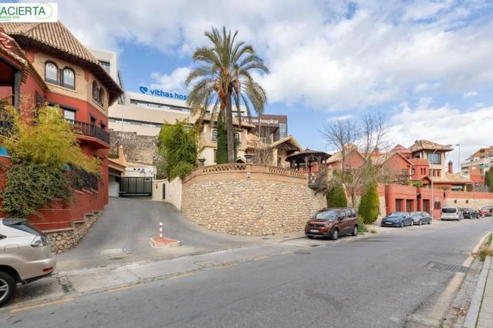 Adosada en venta en Granada, Acceso a la Alhambra photo 0