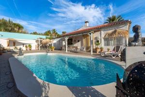 Chalet en venta en Almogía, ALMOGÍA photo 0