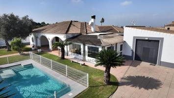 Chalet en venta en Sanlúcar de Barrameda, Las Palmeras photo 0