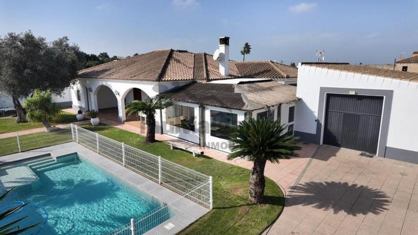 Chalet en venta en Sanlúcar de Barrameda, Las Palmeras photo 0